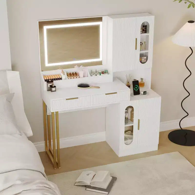 45 Makeup Vanity Desk with Mirror and Lights, Fluted Wooden Dressing Table with Charging Station, Modern Makeup Vanity Table for Bedroom